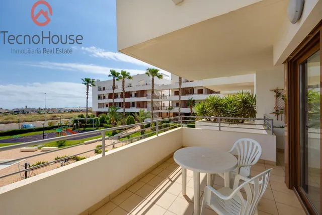 Moderno Piso en Residencial Terrazas De Campoamor con Vistas al Mar — 18