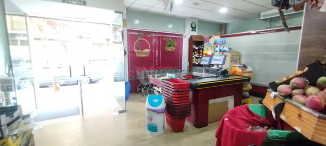 Local comercial junto a Angel Bruna de 125 m2 — 5