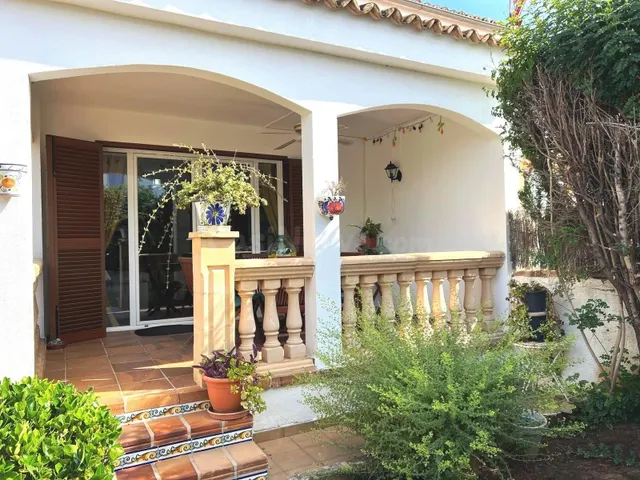 ADOSADO DE 3 habitaciones CON PARKING Y GRAN PISCINA COMUNIT - foto 4