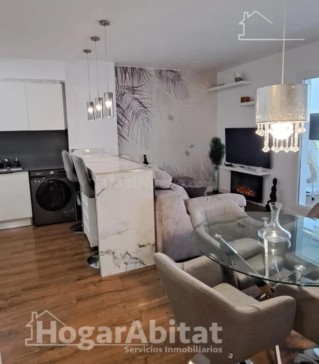 SEMINUEVO CON TERRAZA, PISCINA, TRASTERO Y GARAJE - foto 5