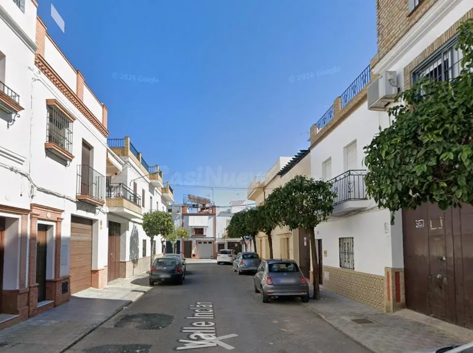PISO EN LOS PALACIOS Y VILLAFRANCA