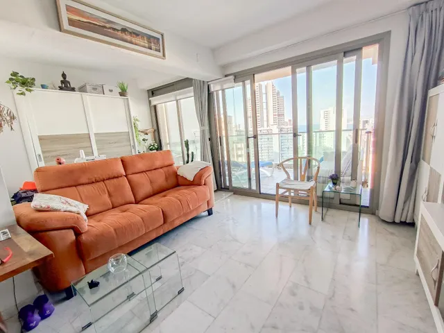 Amplio piso de 2 dorm. en la emblemática y moderna Torre Lugano - www.inmobiliarialesdunes.com — 8