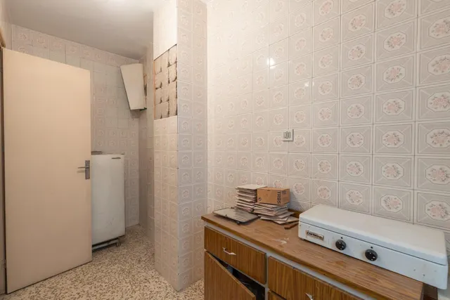 Piso con terraza y gran potencial junto a Camino de Ronda — 17