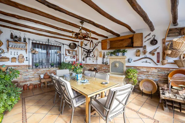 Casa de 6 dormitorios con piscina privada, terrazas y espectaculares vistas en Órgiva – Granada — 49