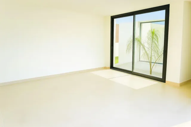 ÚLTIMA VILLA DISPONIBLE. Piscina privada junto al mar en El Chaparral — 34