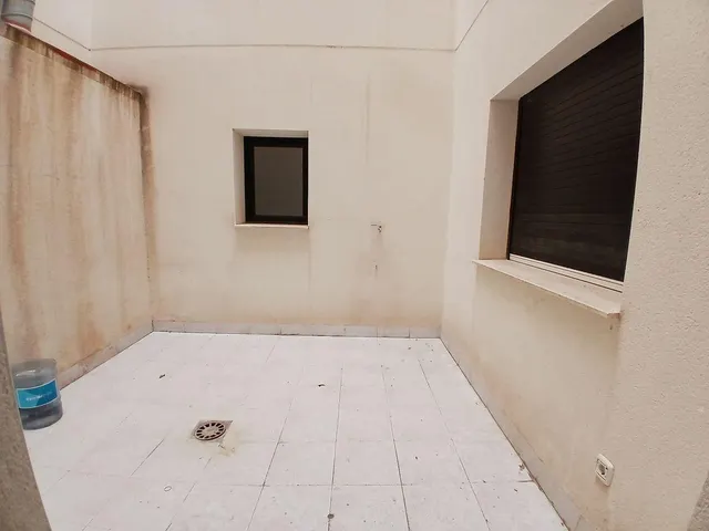 Amplio Piso con 3 habitaciones en Av. Catalunya — 16