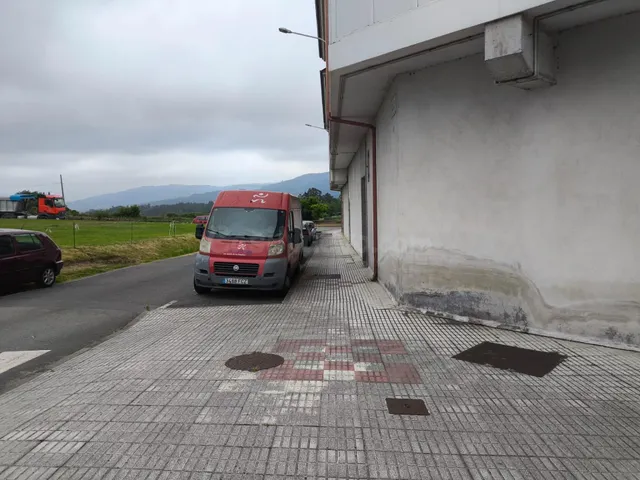 Bajo en Paiosaco con posibilidad de desarrollo de 7/8 vivien - foto 4