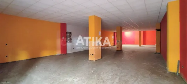 LOCAL COMERCIAL EN EXCELENTE UBICACIÓN - foto 4