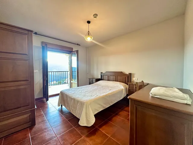HOTEL RURAL - OENCIA — 36