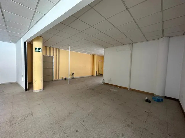 Ocasion local comercial en el carmen!! — 7