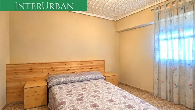 Oportunidad - Amplia casa de 197 m2 con 4 dormitorios y terraza en Benissanó — 15