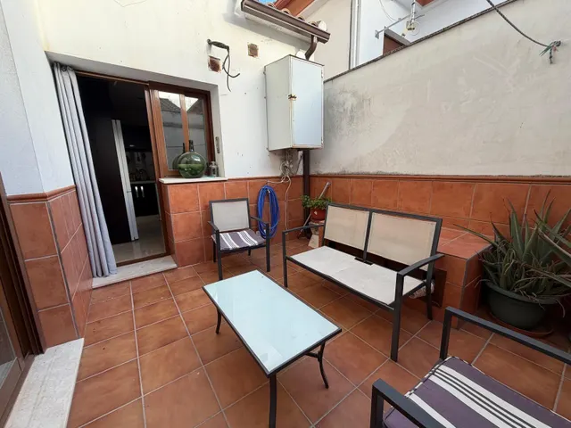 ¡Casa adosada con patio, garaje y sótano en La Victoria, Córdoba! — 14