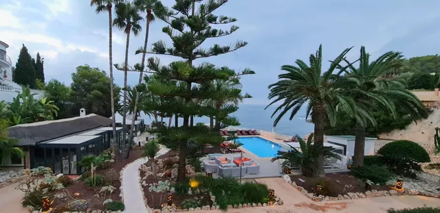 HOTEL RESTAURANTE EN PRIMERA LINEA DE PLAYA — 6