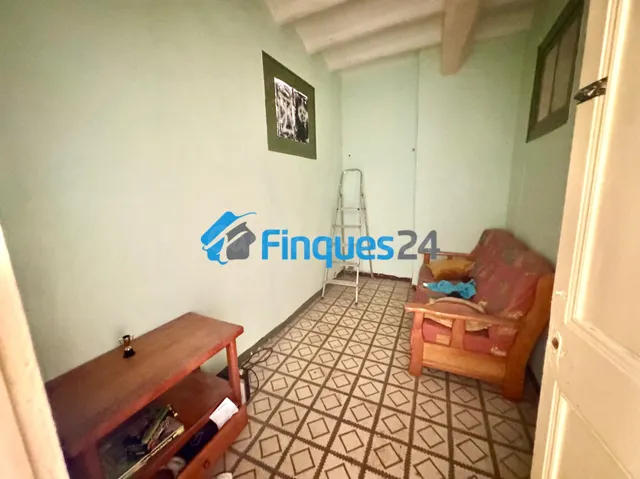 OPORTUNIDAD ÚNICA EN EL CENTRO DE MANRESA – IDEAL INVERSORES - foto 3