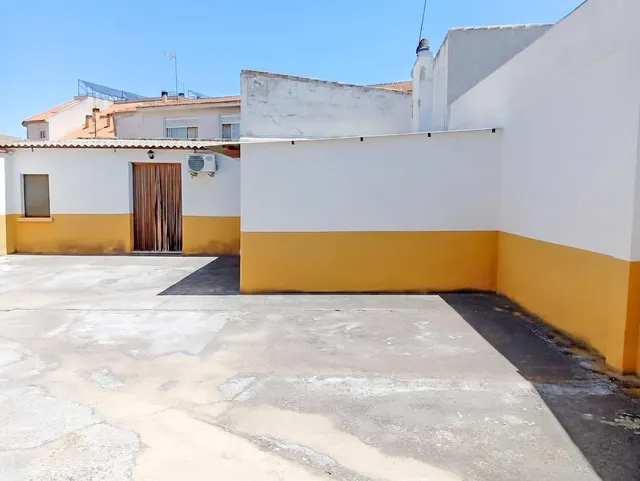Casa en venta Calle Duque de Ahumada, 581 m2 construidos. — 10
