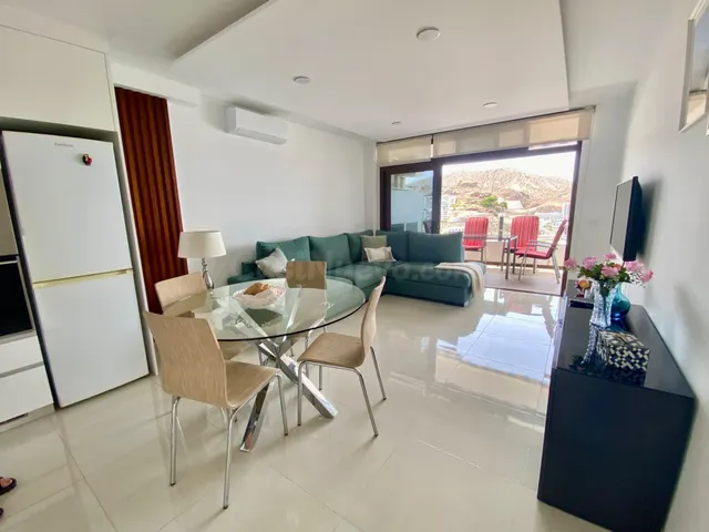 Amplio apartamento con dos dormitorios y vistas al mar en Pu - foto 2