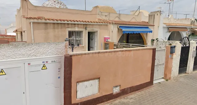 Venta casa en Torrevieja (Alicante) - foto 3