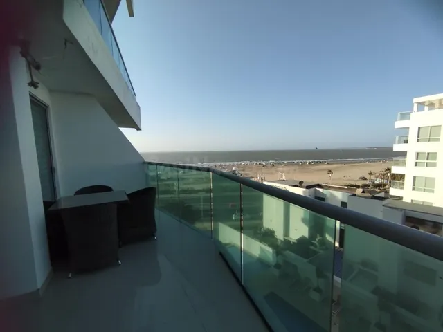 Se Arrienda y Vende apartamento frente a la playa amoblado - foto 2