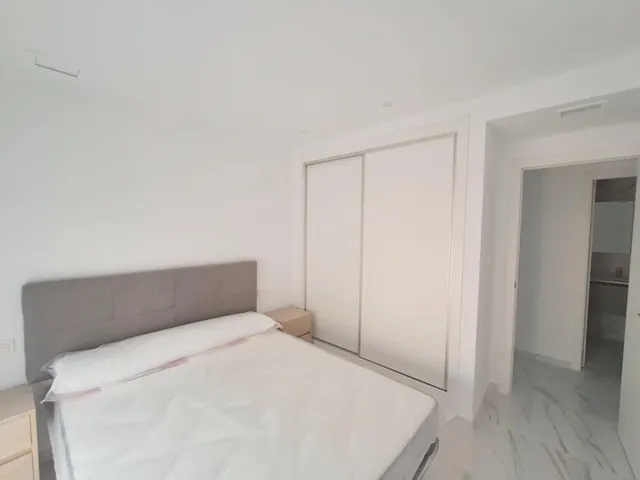 Apartamento moderno de un dormitorio en Torrevieja — 8