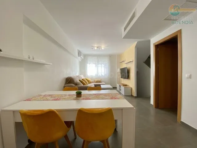 ENCANTADOR TRÍPLEX EN MAZARRÓN CON GARAJE, PORCHE Y TERRAZA — 3