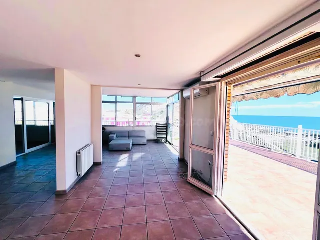 Gran ático con terraza en Alicante. - foto 5