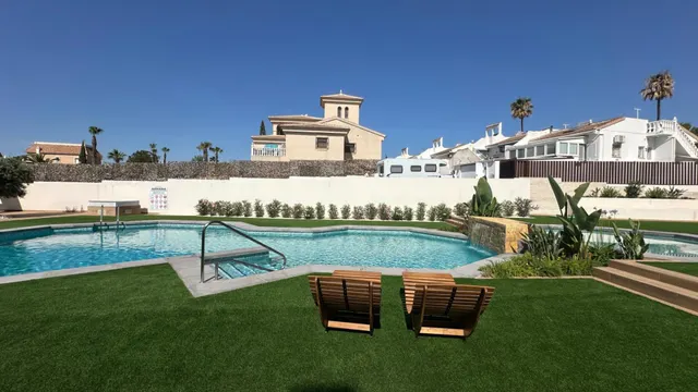 Bungalow 2 habitaciones 79m² en venta - Centro de la Ciudad Quesada — 40