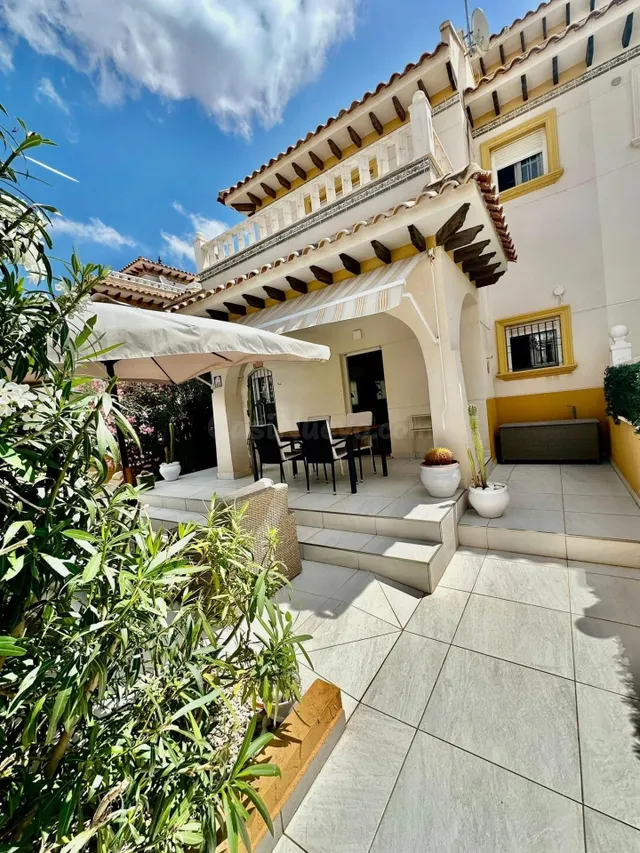 Preciosa casa en Lomas de Cabo Roig — 2