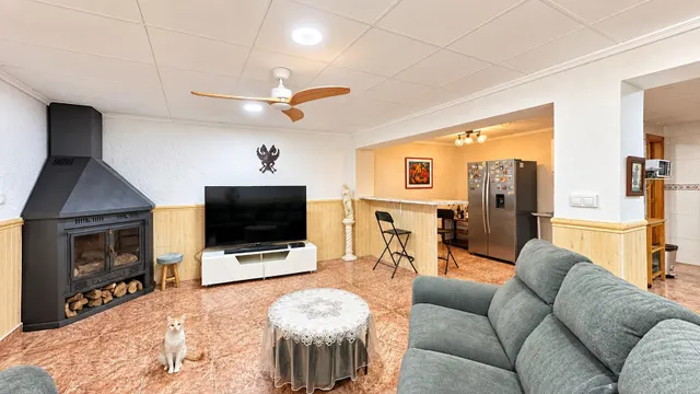 UNA CASA PARA VIVIRLA, DISFRUTARLA Y HACERLA TUYA EN BENIMODO — 18