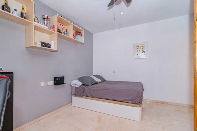 ¡AMPLIA CASA DE 4 DORMITORIOS, 3 BAÑOS Y CALEFACCIÓN CENTRAL EN LA ZUBIA! ✨ — 27