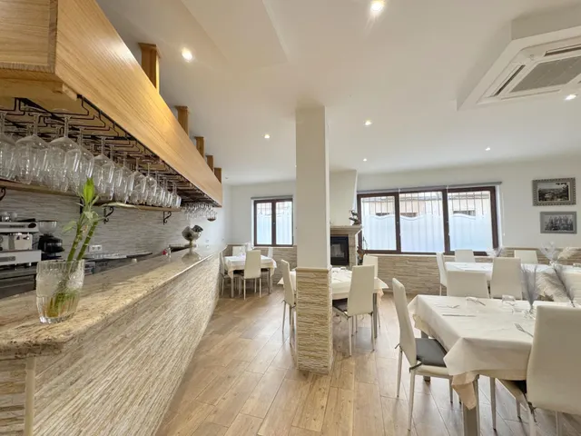 HOSTAL RESTAURANTE EN PLENO CASCO ANTIGUO DE CANDELEDA — 13