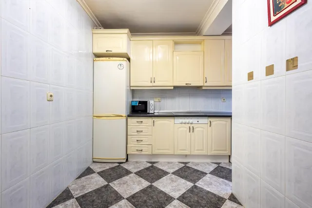 ¡Oportunidad a pasos del Paseo Marítimo de Almería! Piso de 3 habitaciones en El Zapillo — 6