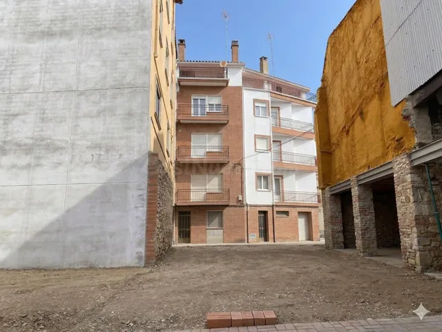 Terreno urbano 763m² en venta - Extremadura - foto 2