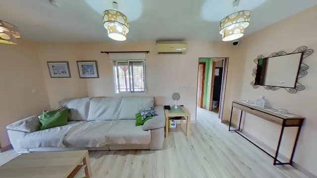 Chalet en Orito en urbanización La Capitana — 39