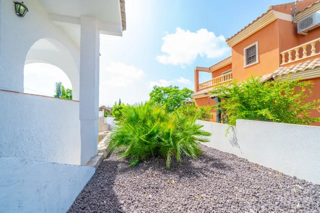 Villa 5 habitaciones 223m² en venta - La siesta — 28