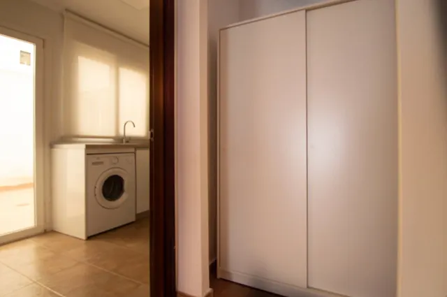 VIVIENDA TOTALMENTE AMUEBLADA CON PATIO INTERIOR — 10