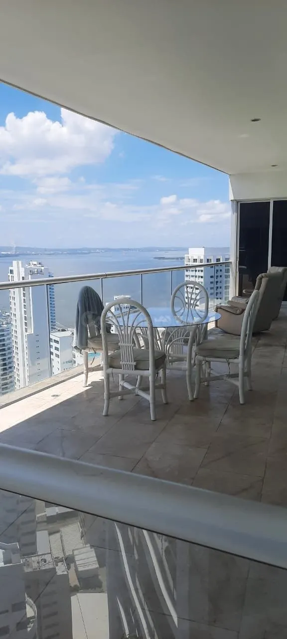VENTA DE PENT-HOUSE CASTILLOGRANDE - foto 3