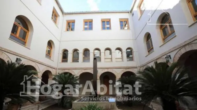 Espacio y libertad al aire libre en esta cómoda planta baja con terraza y patio — 44