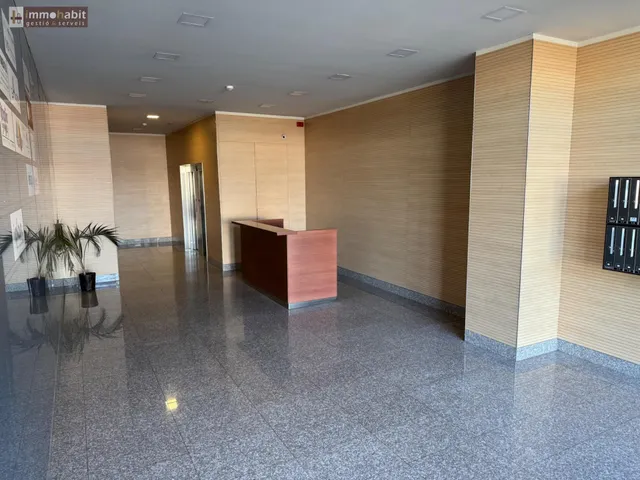 Oficina acabada en alquiler en Neoparc 1 Lleida — 30