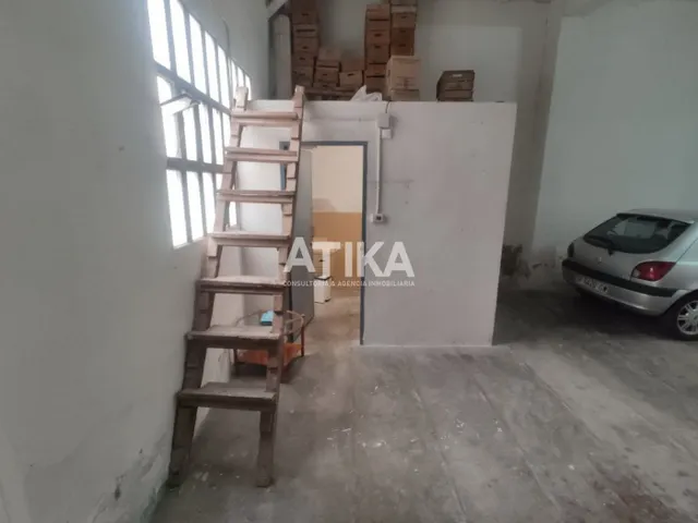 LOCAL ACONDICIONADO PARA ENTRADA DE VEHÍCULOS — 6