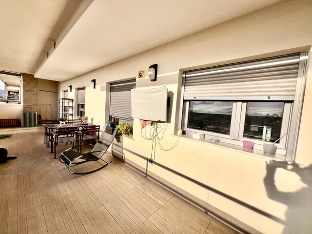 FANTASTICA VIVIENDA CERCA DEL TRAM — 2
