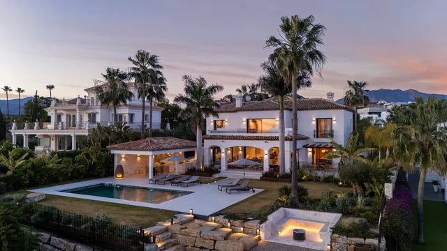 Chalet 4 habitaciones 551m² en venta - Marbella — 45
