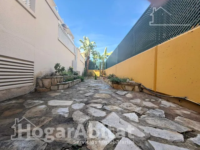 ¡CERCA DE LA PLAYA! PRECIOSA PLANTA BAJA CON TERRAZA, GARAJE Y PISCINA — 42