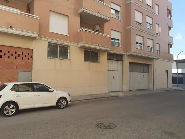 LOCAL DIÁFANO CON ALTILLO — 6