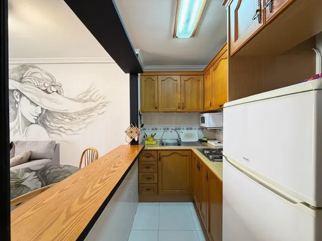 Apartamento a 350 metros de playa del cura con 2 dorm. 1 baño. en frente de av. de las habaneras. superficie de 66 m2. — 18