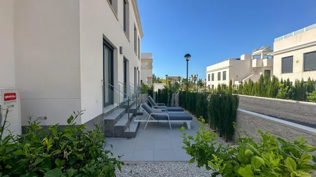 Bungalow 2 habitaciones 79m² en venta - Centro de la Ciudad Quesada — 30