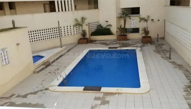 Gran apartamento en Torrevieja: 3 hab, 2 baños — 3