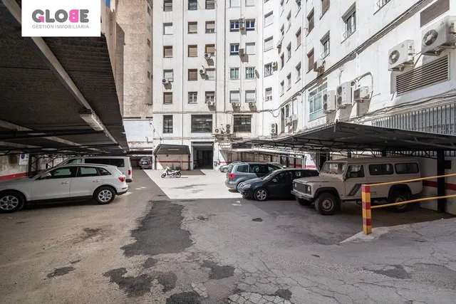 Plaza de garaje en calle Recogidas — 8