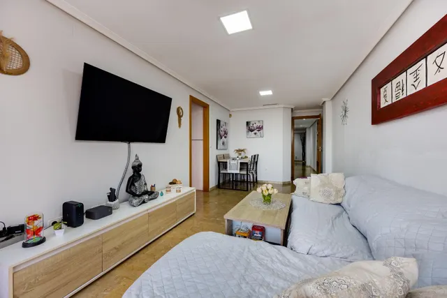 Espectacular Apartamento de 3 dormitorios en el Centro de Torrevieja — 9