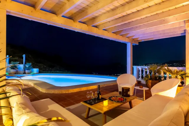 Villa 4 habitaciones 310m² en venta - Pla del mar — 28