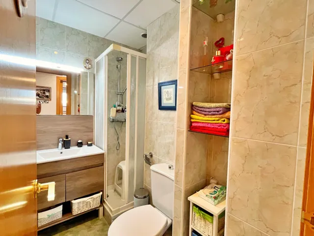 Piso de 4 habitaciones con terraza y ascensor en Ferreries - VPO — 31